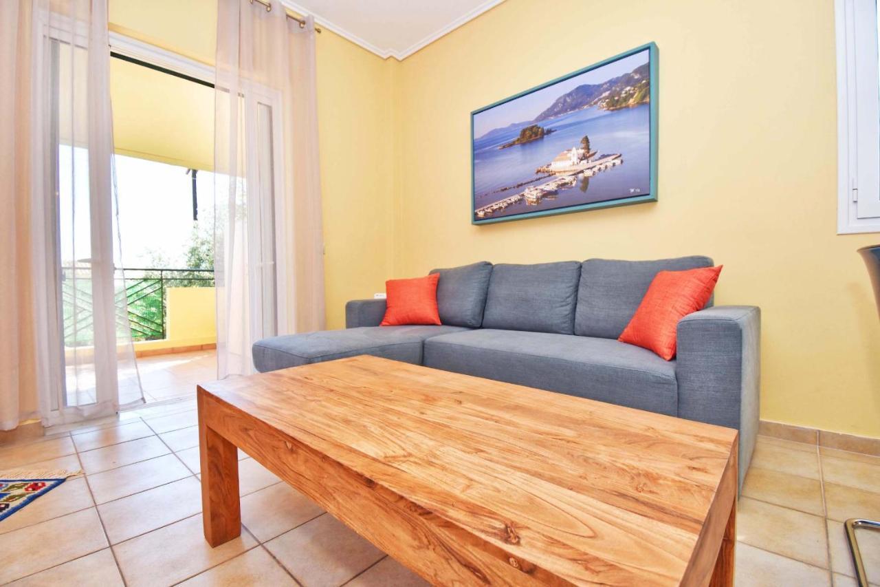 Pebbles And Sea At Barbati With Shared Pool Apartment Exterior foto
